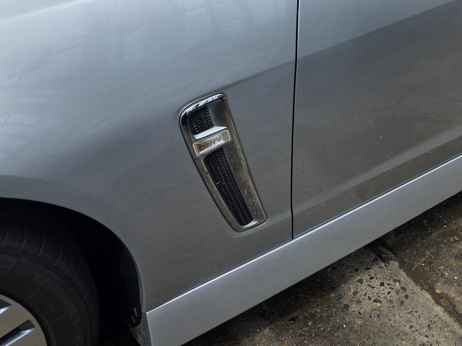 A298 - VF Holden Commodore Sedan - Passenger Side Guard Blinker - GENUINE