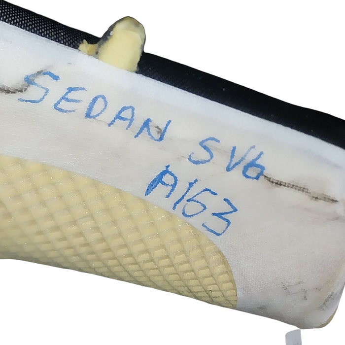 A153 - VE SV6 Holden Commodore Sedan - Rear Seat - Grey / Cloth