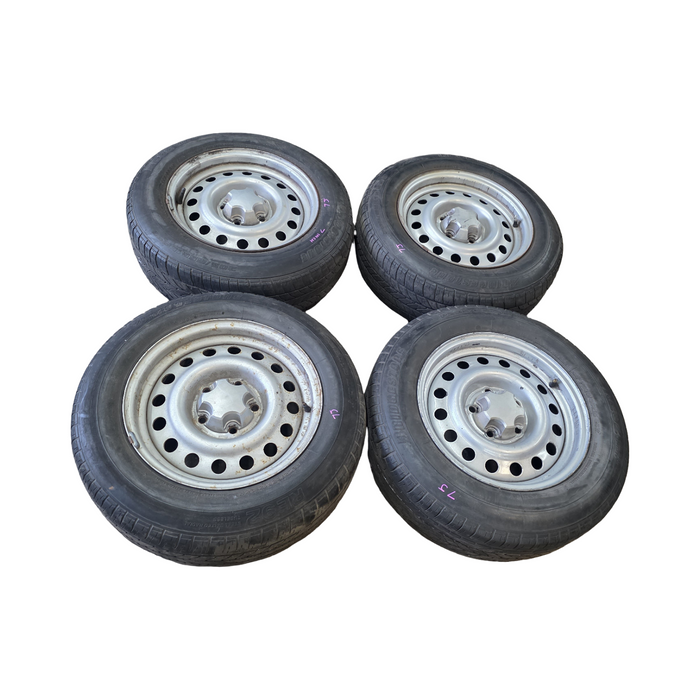 7" Chaser / Interceptor Wheels with Centre Caps and tyres "7.00J x 15" (set of 4)