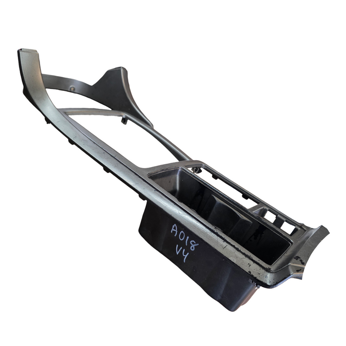 A018 - VY / VZ HOLDEN COMMODORE - Centre Console Trim - Manual / Auto