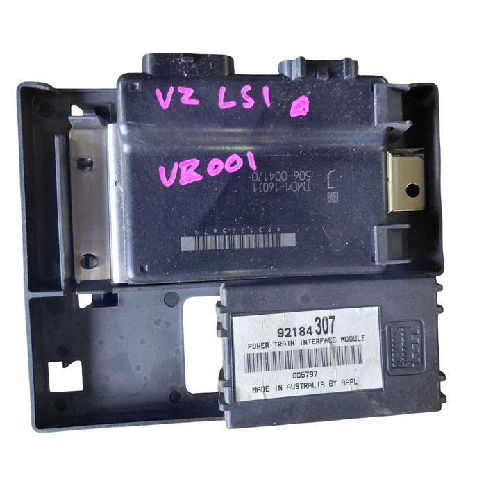 vz001 - VZ Holden Commodore Wagon Sep 205  - V8 LS1 Auto Powertrain Interface Module 307