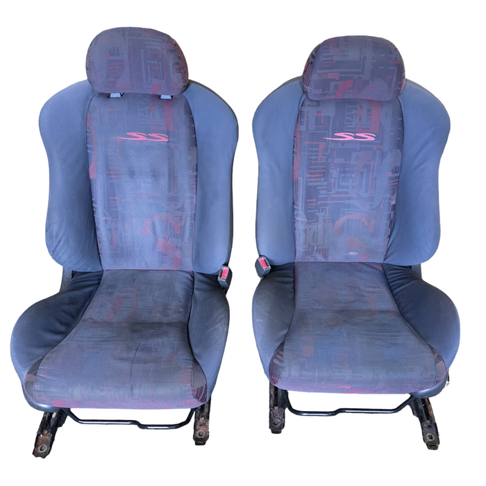 VXSS001 - VX SS HOLDEN COMMODORE - Front Seats (SET) Cloth Red