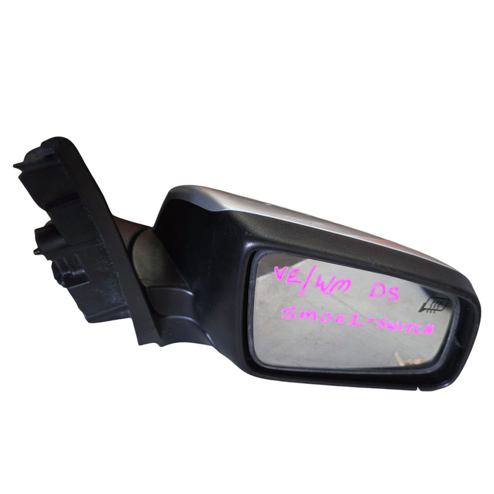 SM001 - WM / VE Holden Commodore - DRIVERS SIDE Mirror - Paint Code #636R Switchblade Silver