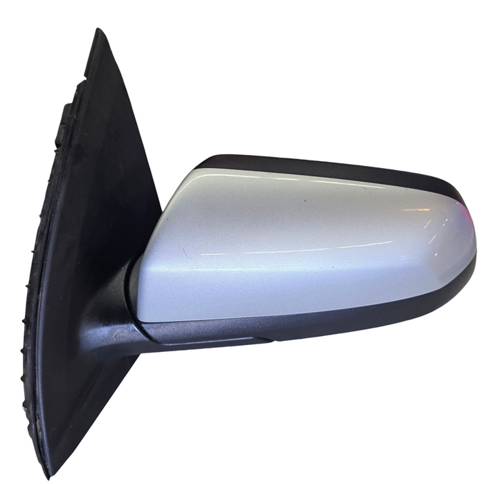 SM001 - WM / VE Holden Commodore - PASSENGERS SIDE Mirror - Paint Code #636R Switchblade Silver