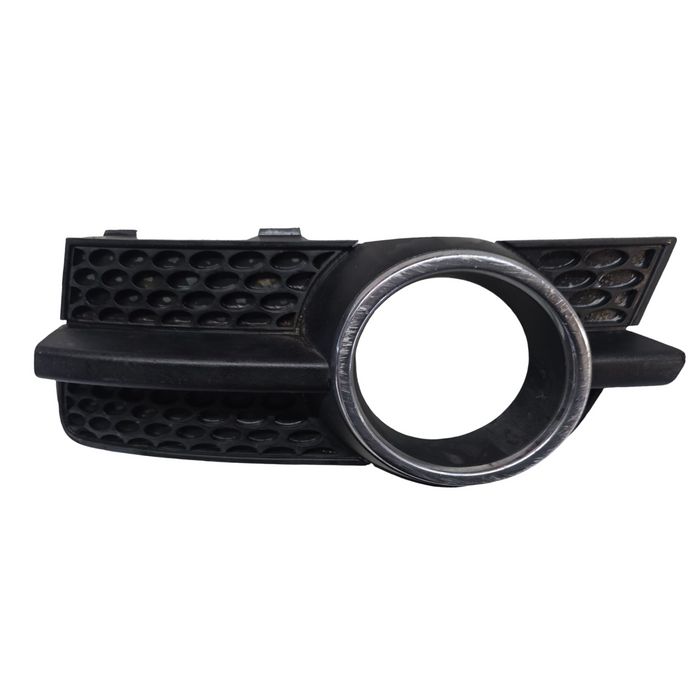 Sm001 - VZ Holden Commodore SVZ - PASSENGER SIDE - Fog Light Bezel