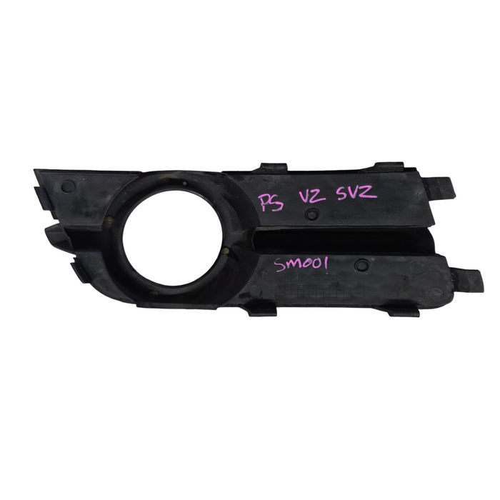 Sm001 - VZ Holden Commodore SVZ - PASSENGER SIDE - Fog Light Bezel