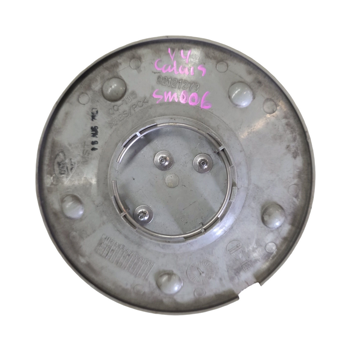 Sm001 - VY Holden Calais - Centre Cap