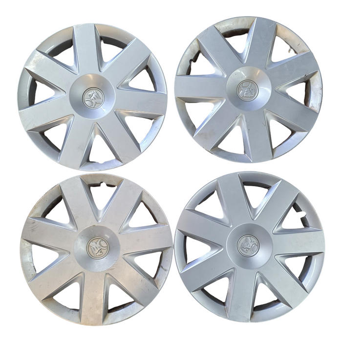 Sm001 - VT / VX / VU / VY / VZ Holden Commodore - 15" Hubcaps / Set of 4