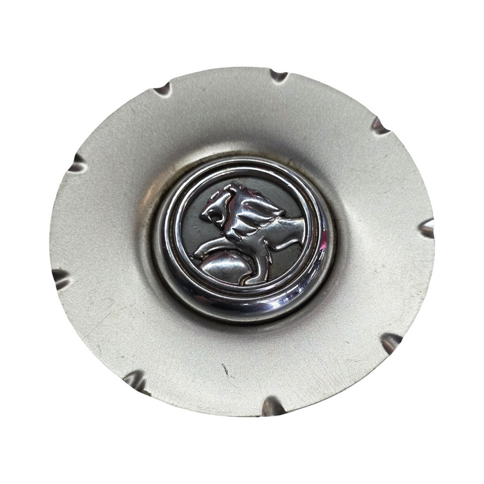 Sm001 - VT Holden Calais II - Centre Cap / Silver
