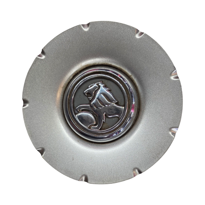 Sm001 - VT Holden Calais II - Centre Cap / Silver