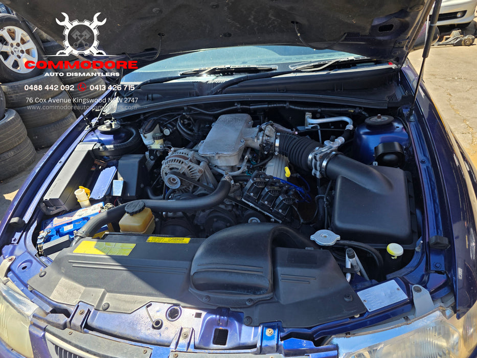 A301 - VT HOLDEN COMMODORE WAGON - Glovebox Pin