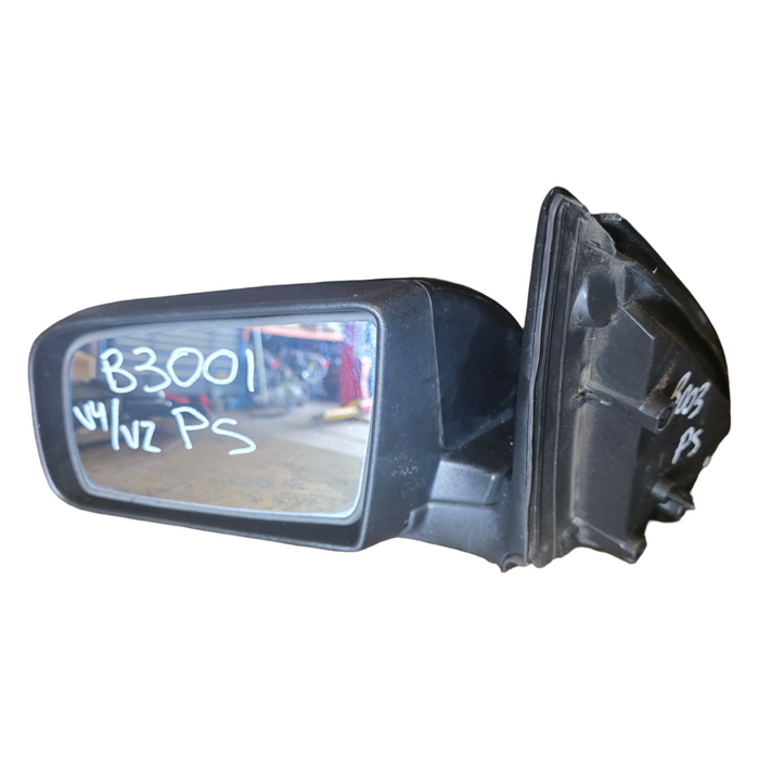 B3001 - VY / VZ Holden Commodore - PASSENGER SIDE MIRROR / Black