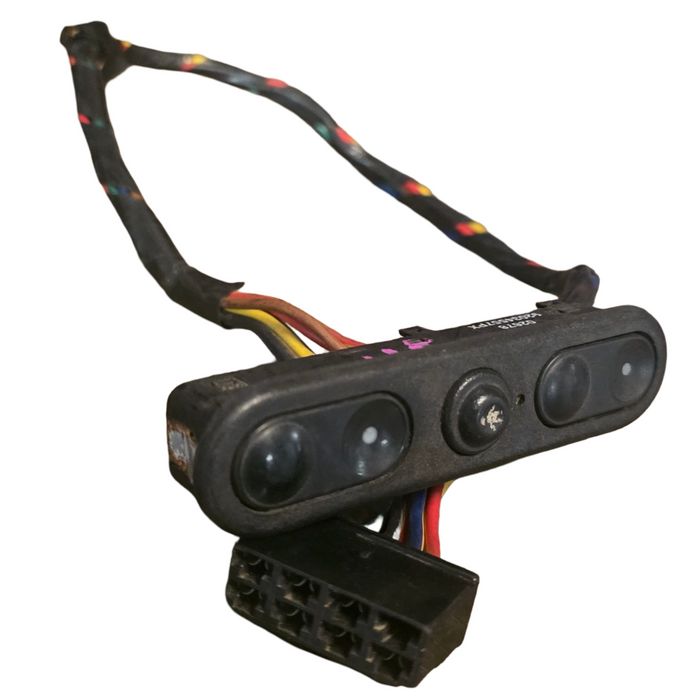 EB003 - VR / VS Holden Commodore - DRIVER'S SIDE - Power Window Switch / Long Loom