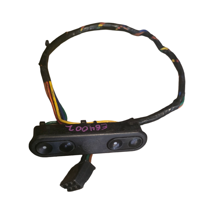Eb4002 - VR / VS Holden Commodore - PASSENGER SIDE - Power Window Switch / Long Loom