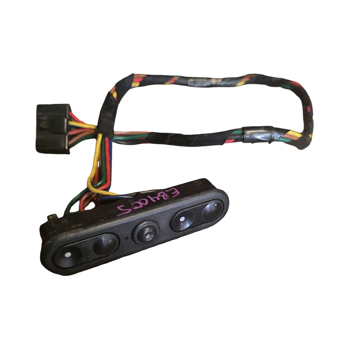 Eb4005 - VR / VS Holden Commodore - DRIVER'S SIDE - Power Window Switch / Child Lock / Long Loom