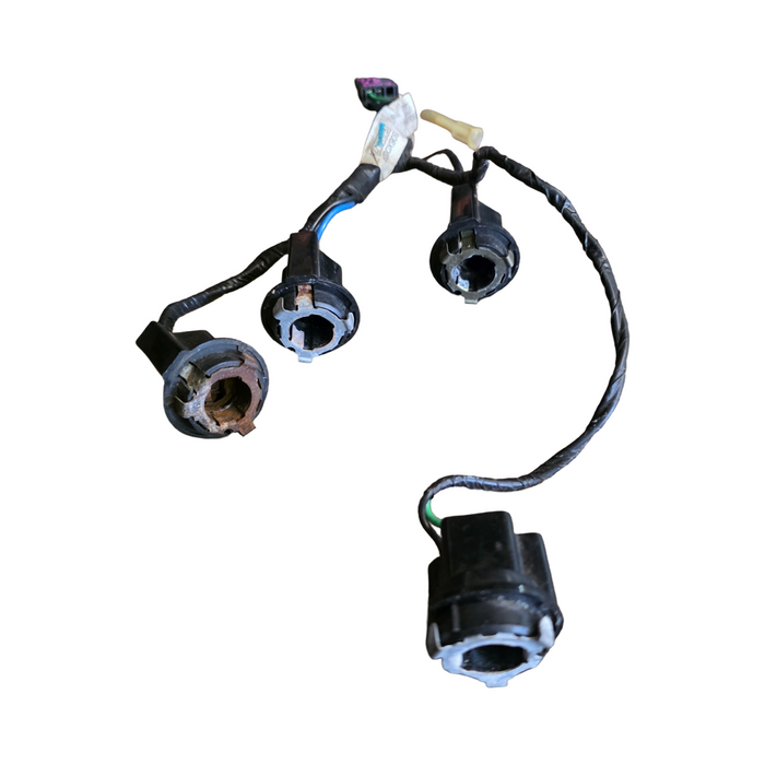 VN/VP002 - VN / VP Holden Commodore Sedan - Taillight Loom - Left OR Right Hand  Compatible - Part #92040991