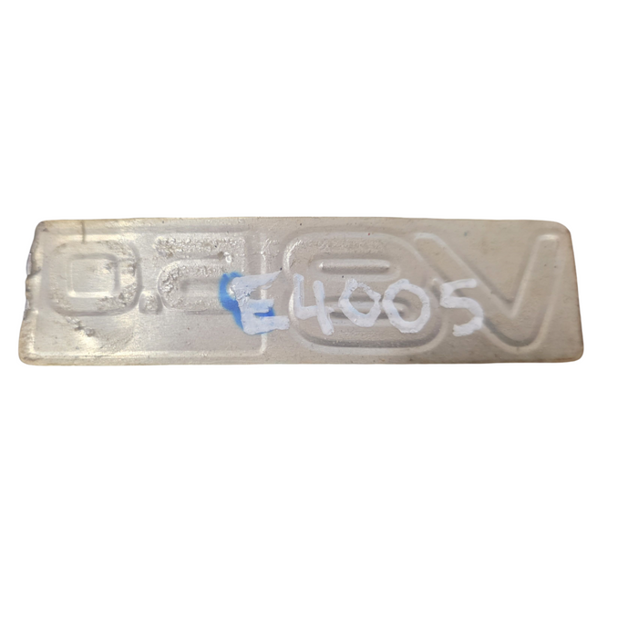 E4005 - GENUINE VP VQ VR VS V8 5.0 Injection Genuine Guard Badge 92035874 10cm x 3cm