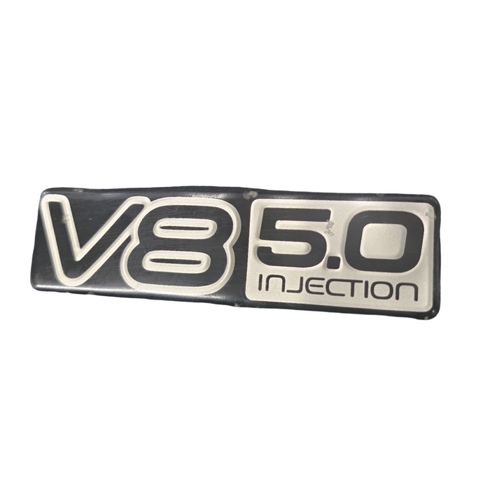 E4007 - GENUINE VP VQ VR VS V8 5.0 Injection Genuine Guard Badge 92035874 10cm x 3cm (Copy)