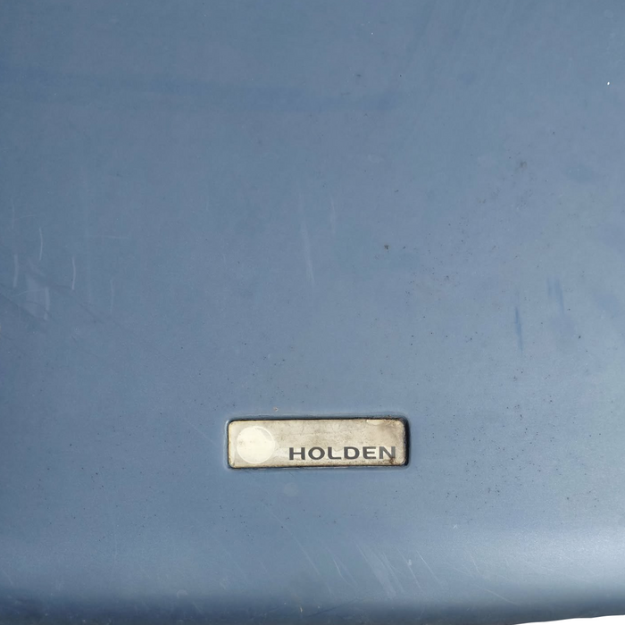 wh001 - VY / VZ Holden Commodore Utility - Genuine Holden Hardlid with Struts