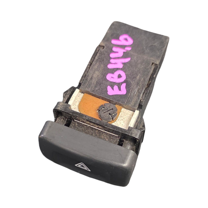 Eb446 - VR / VS Holden Commodore - Hazard Switch