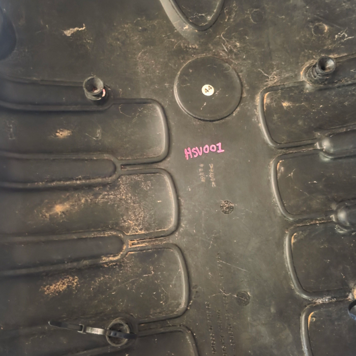 HSV001 - VT / VX / VU / VY / VZ - HSV Holden Commodore - Engine Cover - 5.7L LS1 V8