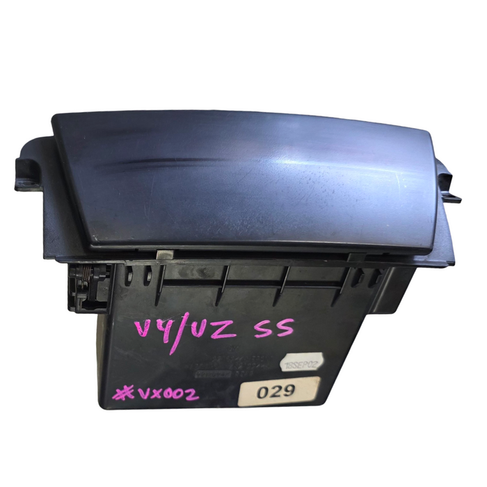 Vx002 - VY / VZ SS Holden Commodore - Dash Pocket - Black