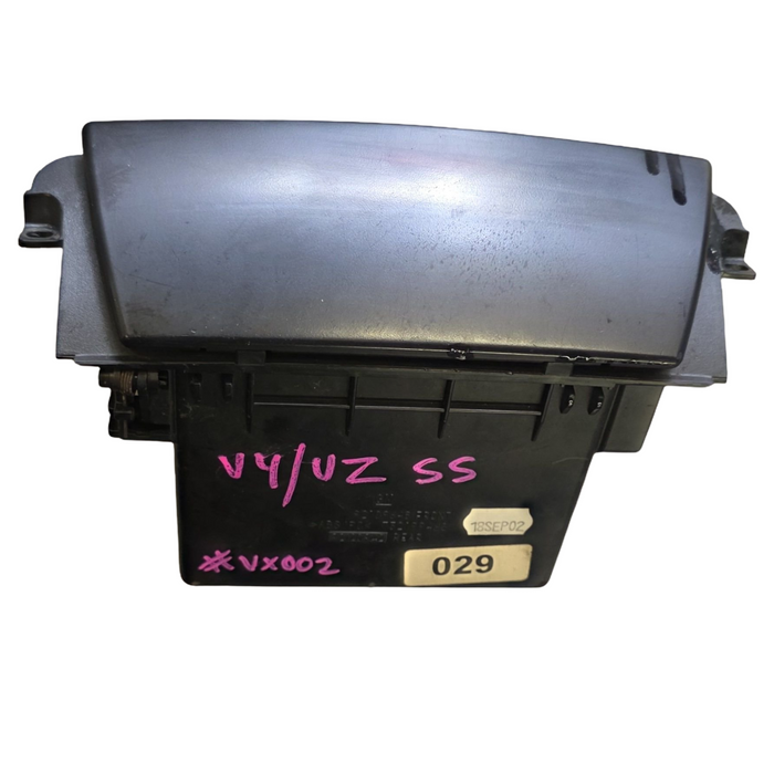 Vx002 - VY / VZ SS Holden Commodore - Dash Pocket - Black