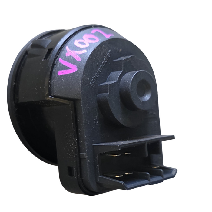 Vx002 - VX Holden Commodore - Headlight Switch