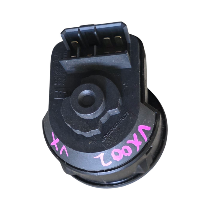 Vx002 - VX Holden Commodore - Headlight Switch