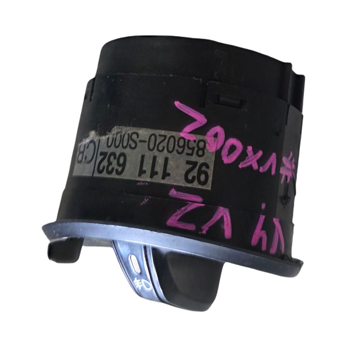 Vx-002 - VY / VZ Holden Commodore - Headlight Switch - Gloss Black Cosmetic Imperfection