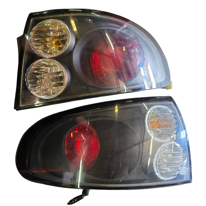 Vx002 - VX / VT Holden Commodore - Taillight Set - Monaro Style