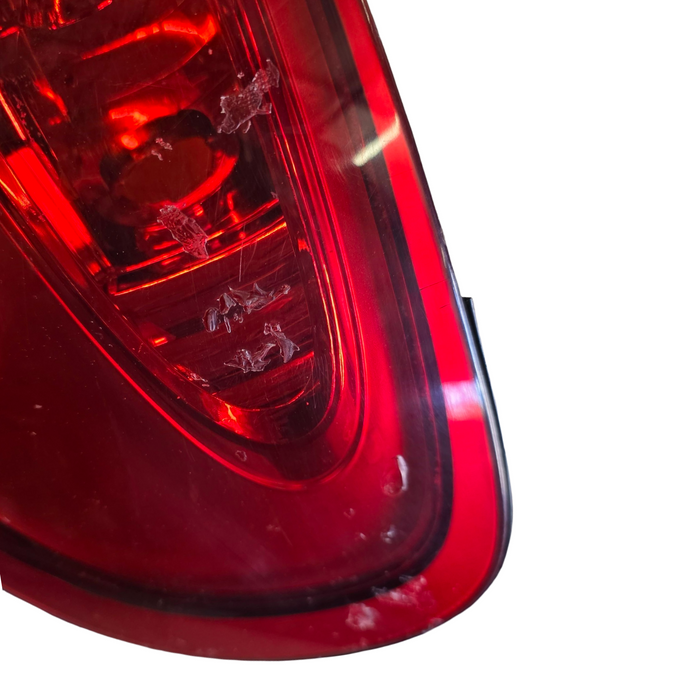 Vx002 - VX Holden Commodore - Driver's Side Taillight