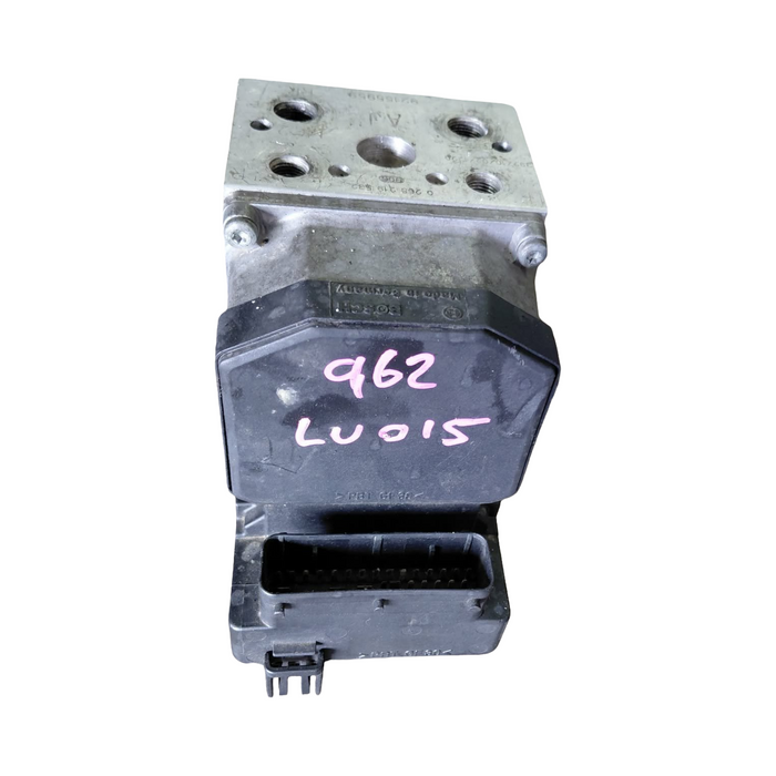 Lu015 - VT / VX / VU / VY Holden Commodore - ABS Module 962