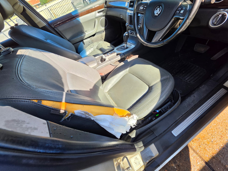A313 - WM Holden Statesman Sedan, Auto 166,XXXkms Paint Code #385n Sandstorm Mica