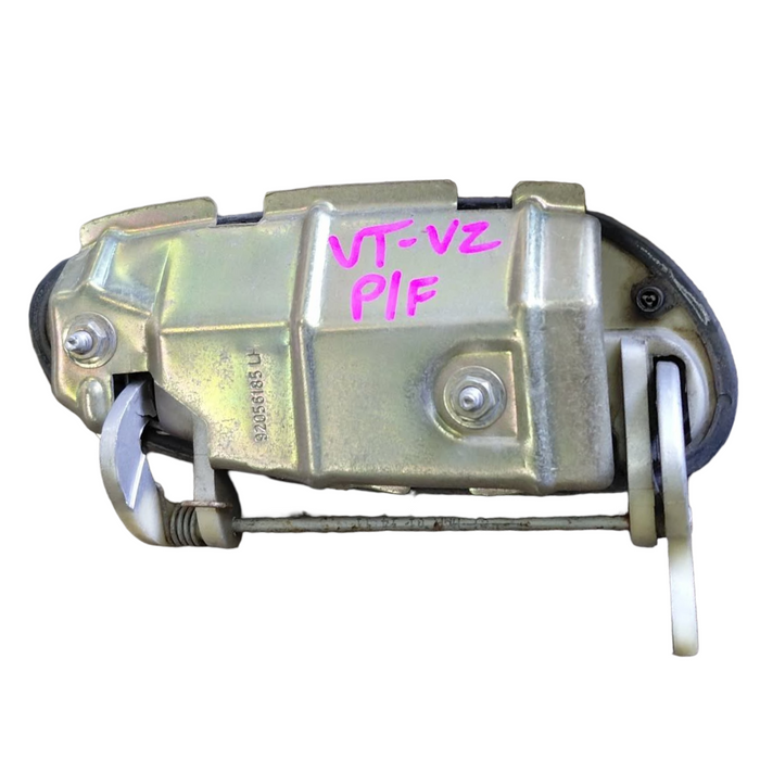 VT / VX / VU / VY / VZ Holden Commodore - Passenger Front External Door Handle - Switchblade Silver
