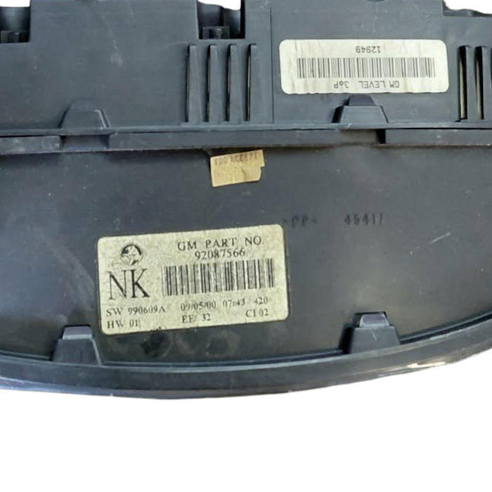 TD005 - VX Holden Commodore - Cluster - Part #92087566 V6 Auto