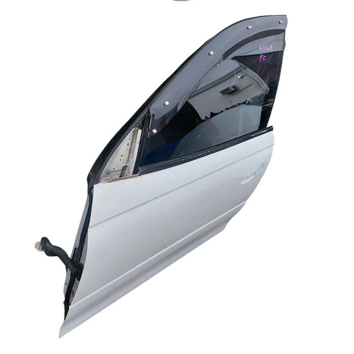 Vuss003 - VU Holden Commodore - Passenger Front Door (POWER WINDOWS) - Heron White #J023