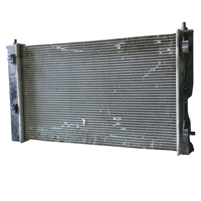 TJ001 - VY SS Holden Commodore V8 LS1 - Radiator Auto