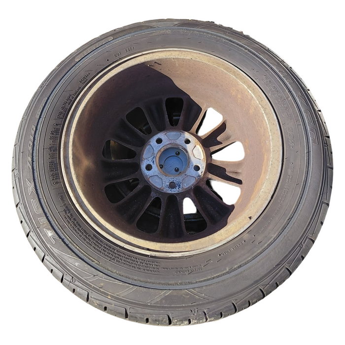 A314 - VT Holden Calais 16" Wheels/Tyres with Centre Caps (SET OF 4) 215/60R16 99H