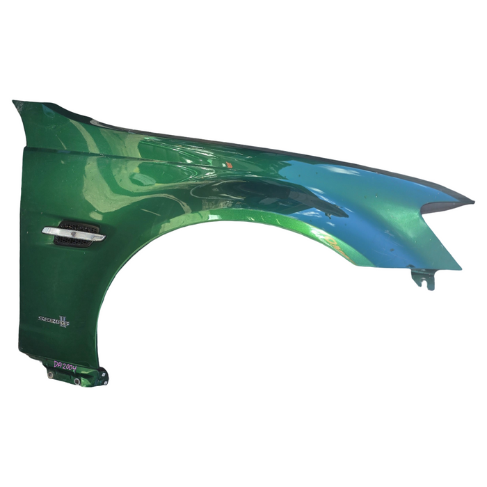 Da2004 - VE Holden Commodore - Driver's Front Guard - Poison Ivy #746S