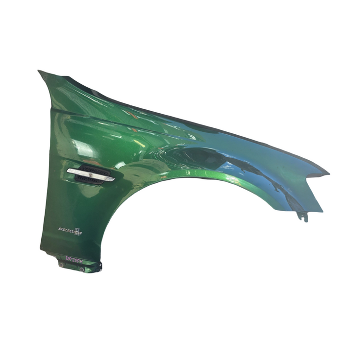 Da2004 - VE Holden Commodore - Driver's Front Guard - Poison Ivy #746S