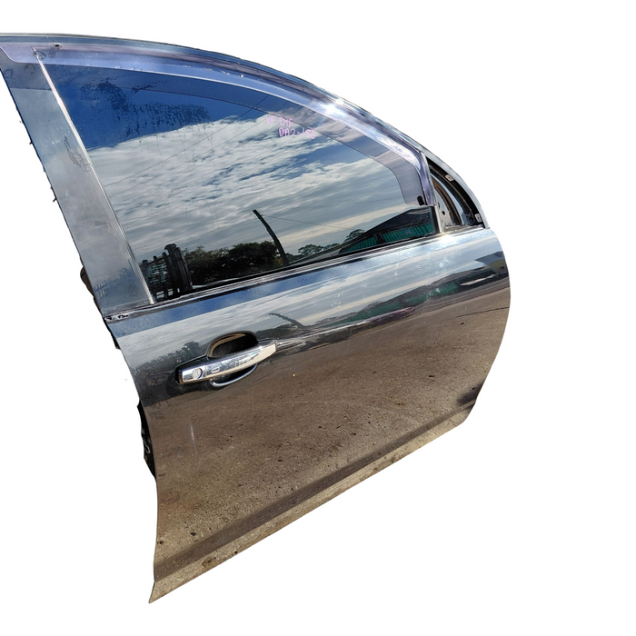 DA2-156 - VF Holden Calais - Driver's Front Door w/ Chrome Handle & Weather Shield - Phantom Black #790F