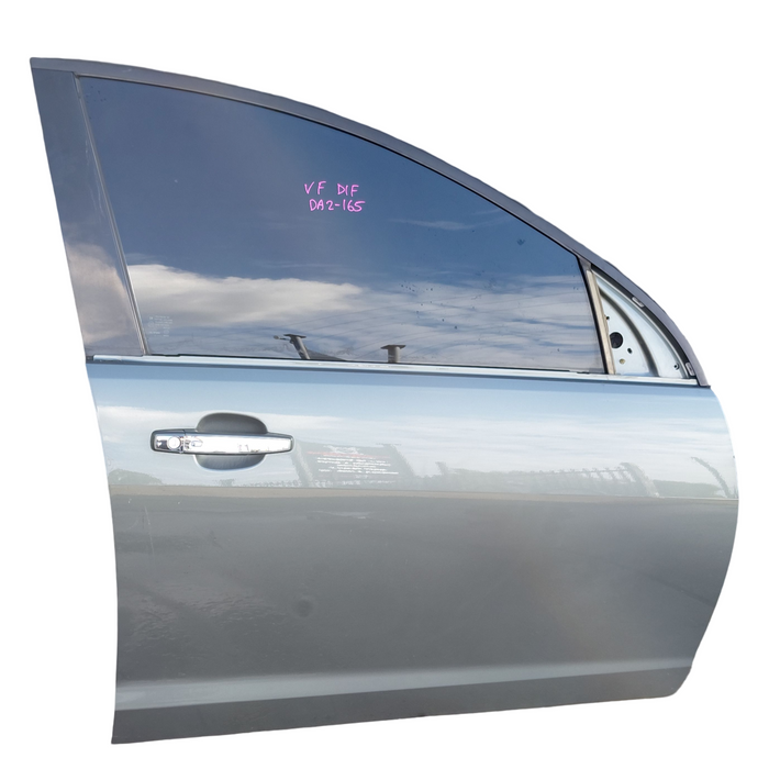 DA2-165 - VF Holden Calais - Driver's Front Door w/ Chrome Handle - Nitrate Silver #636R