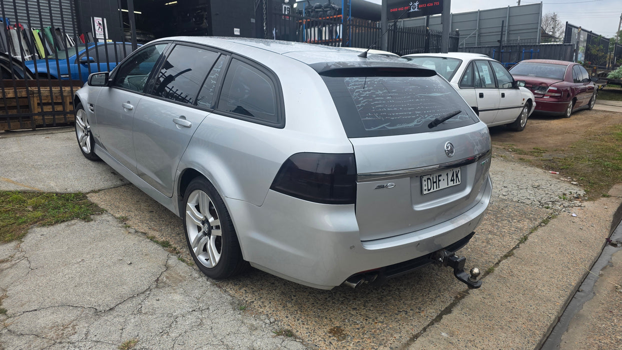 A323 - VE SV6 Holden Commodore Wagon Series I 284,XXXkms V6 Auto Paint Code #636R Switchblade Silver