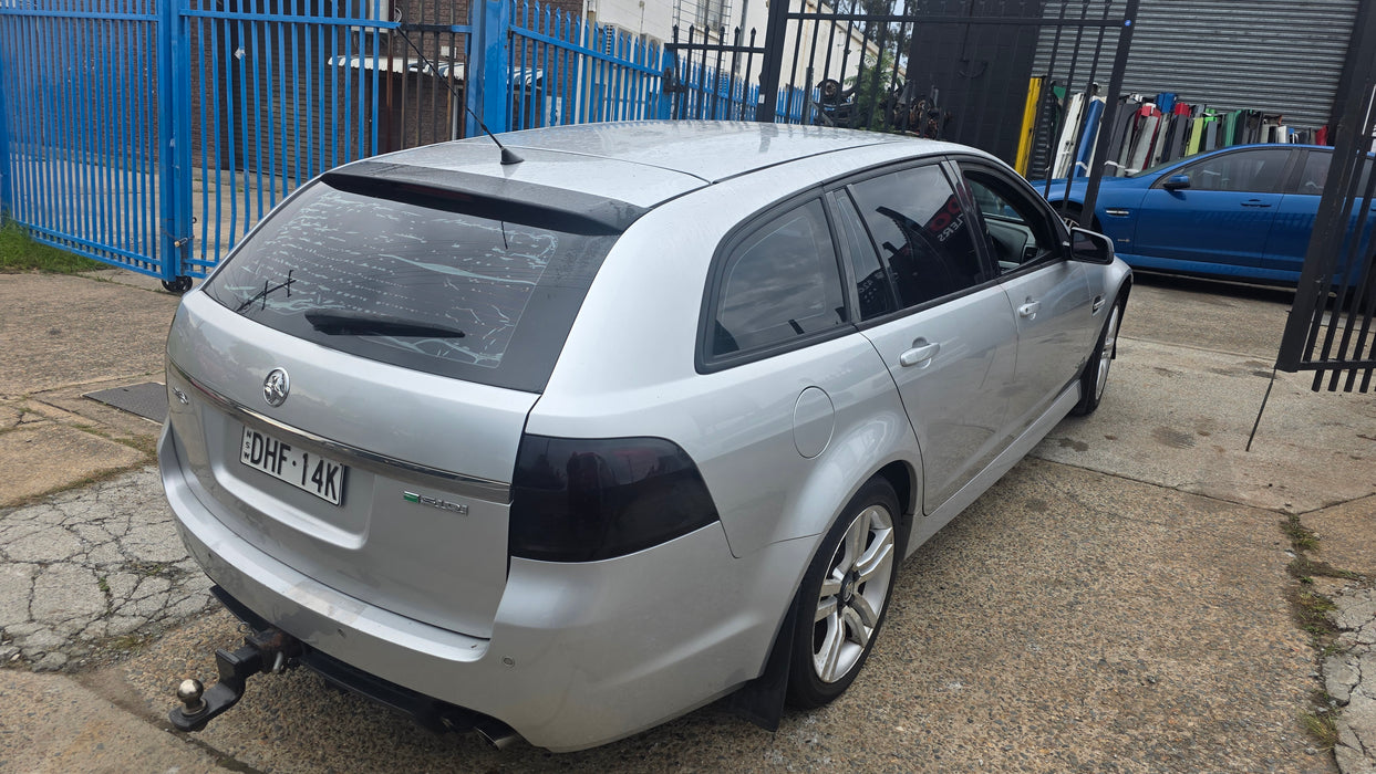 A323 - VE SV6 Holden Commodore Wagon Series I 284,XXXkms V6 Auto Paint Code #636R Switchblade Silver