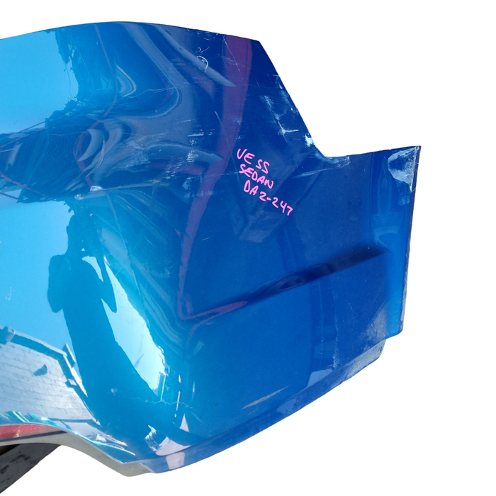 Da2-247 - VE SV6 / SS Holden Commodore Sedan - Rear Bar with Diffuser - Voodoo Blue #608R