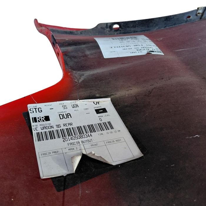 Da2-257 - VF SS / SV6 Holden Commodore Wagon - Rear Bar with Diffuser - Sting Red #687F