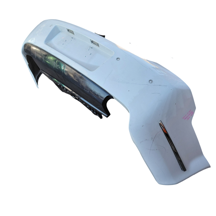 Da2-260 - WM / WN Holden Statesman - Rear Bar with Diffuser - Herron White #679F