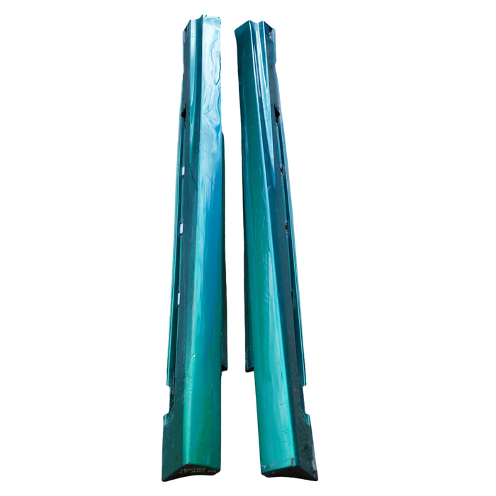 DA2-431 - VE SS Holden Commodore Utility - Sideskirts (PAIR) - Poison Ivy #746S