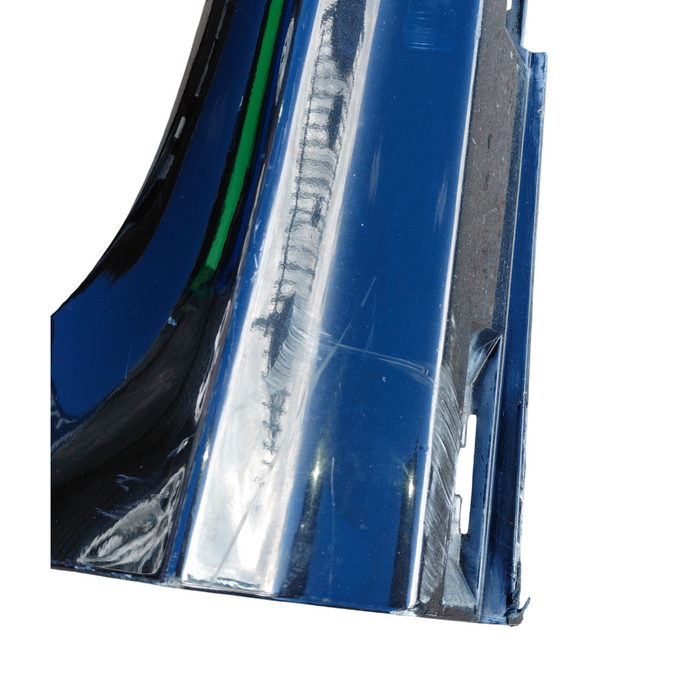 Da2-436 - VF SS Holden Commodore Wagon - Sideskirts Set - Phantom Black #690F